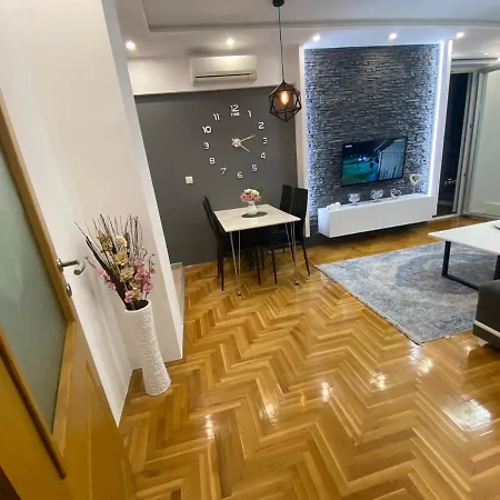 Apartman Ella Apartment *