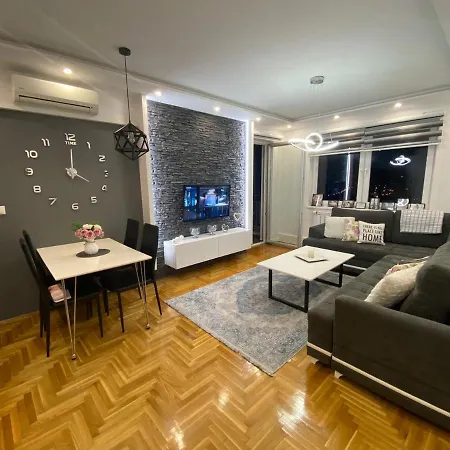 Apartman Ella Apartment