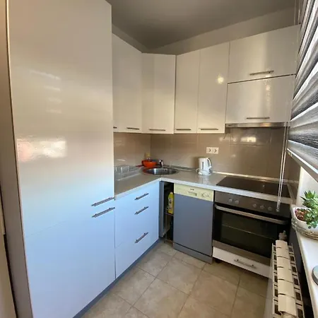Apartman Ella *